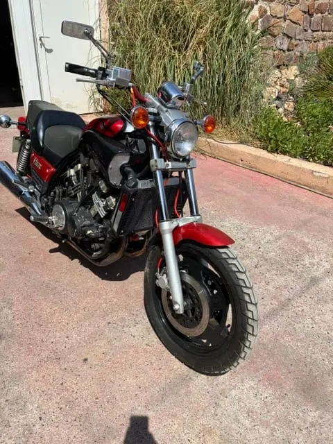YAMAHA VMAX 1200 145cv